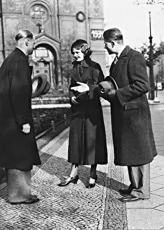 Introduces: First meeting, 1934