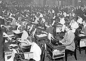 Typing: The first typewriter competition in Berlin, 1923