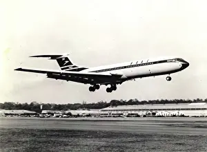 Weybridge: The first Vickers VC10 G-ARTA makes its maiden flight