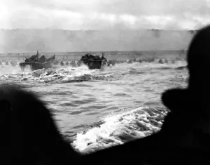 Lcgr1402: First wave of U.S. invasion troops approach Omaha