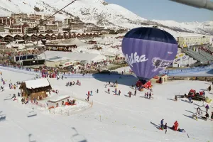 Hosts: FIS Alpine Skiing World Championship