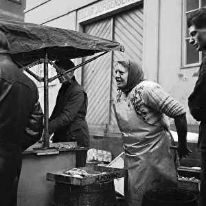 Hamburgs: Fish Auction in Hamburg's Port