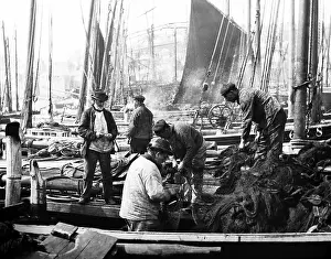 Newlyn: Fishermen in Newlyn, Cornwall - Victorian period