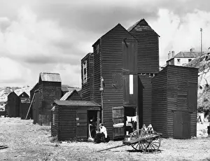 Clustered: FISHING HUTS AT HASTINGS