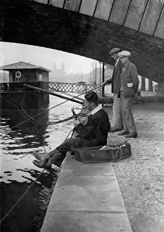 Anglers: Fishing to music