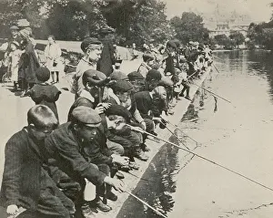 Stjames: Fishing - St.James Park