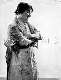 Charwoman: A FISHWIFE 1930S