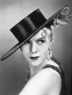 Zerlett: Fita Benkhoff in Morality, 1936