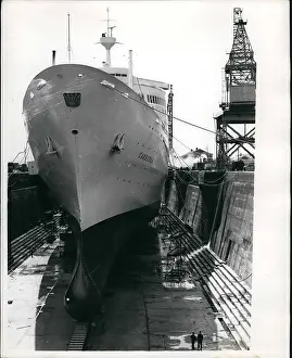 Graving: Fitting out of ocean liner Canberra, Southampton