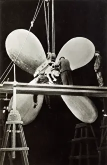 Attaching: Fixing the Propeller - Hamburg-America Line