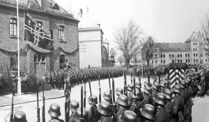 Barrack: Flag ceremony for the Schutzpolizei - Uniformed