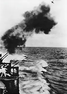 Crashes: Flak of a Japanese warship, 1942