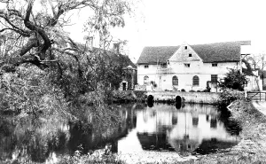 Flatford: Flatford, the Mill 1907