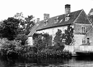 Flatford: Flatford Mill