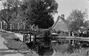 Thatched: Flatford Bridge