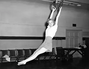 Leggy: She flies through the air with the greatest of ease