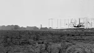 Dayton: Flight 29: machine close to the ground, Orville piloting, co