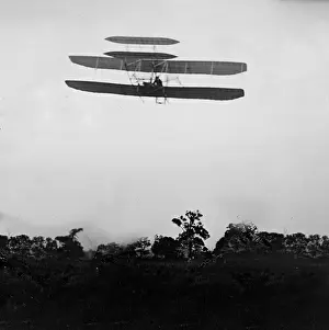 Huffman: Flight 41: Orville flying to the left at a height of about 6