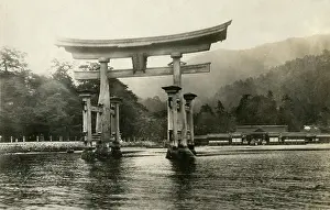 Hiroshima: Floating torii of Itsukushima Shrine, Japan