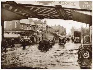 Thunderstorms: Flood in Kingston, Surrey 1937