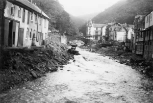 Floodwater: Flooding at Lynmouth, Devon