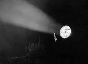 Searchlight: Floodlight used at the Isonzo front, 1916
