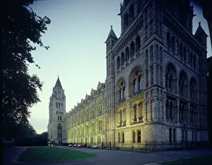 Night Time: Floodlit view of the Waterhouse Building