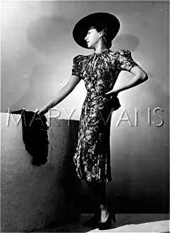 Lecomte: FLORAL DRESS/LECOMTE