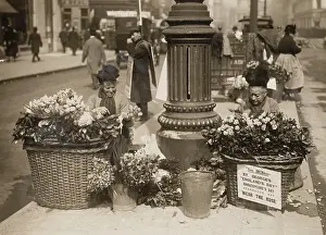 Zeebrugge: FLOWER GIRLS 1925