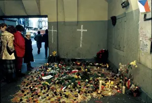 Narodni: Flowers - candles - Narodni
