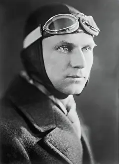 Bains: Floyd Bennett - Man - Aviation - Pilot