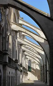 Suger: Flying buttresses, Basilique Saint-Denis, Saint-Denis