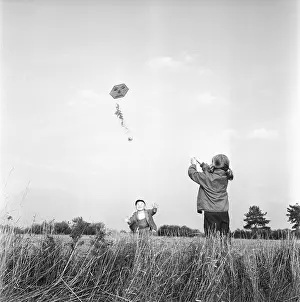 Vlach: Flying kite - children