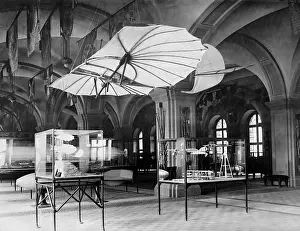 Lilienthal: Flying machine of Otto Lilienthal, 1931