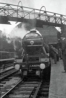 Sleepers: Flying Scotsman in a railway station