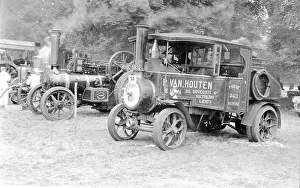 Regn: Foden Tractor number: 13196, Pride of Fulham