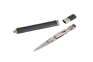 Scissor: Folding scissors with pouch