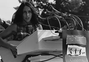 Baez: Folk Singer Joan Baez singing at the 1963 ?