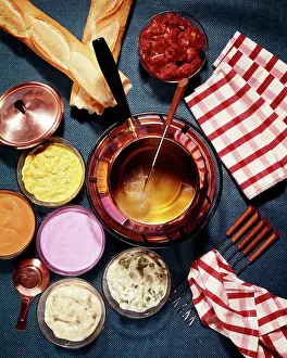 Napkins: Fondue Pot From Above Blue Background Various