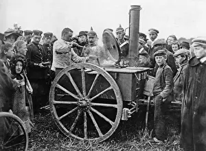 Distribution: Food distribution from the field kitchen, 1912