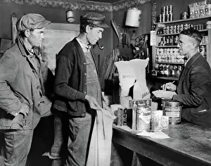 Menss: Food and drink, Great Depression, social issues, poverty