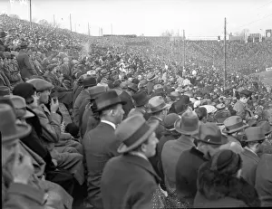 Stadiums: Football match at Hohe Warte