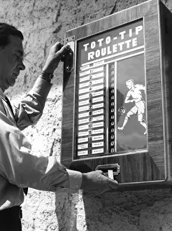 Tracksuit: Football pool tip from automatic machine