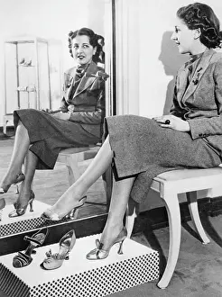 Pumps: Footwear, 1936