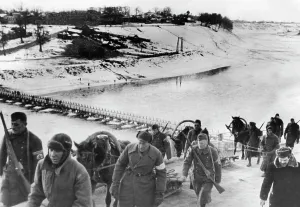 Pontoon: Forced labor on the Eastern Front, 1942