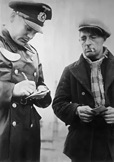 Gendarmerie: Forced laborers at a passport control in Belgium, 1942