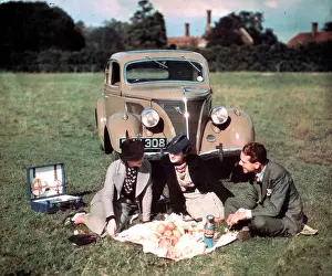 Picnicking: Ford Model 62 V-8