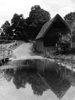 Welwyn: FORD ON THE RIVER LEA