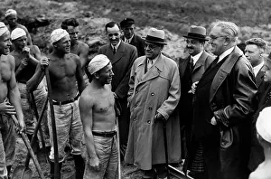 Messenger: Foreign ambassadors visiting the RAD in Spreewald, 1935