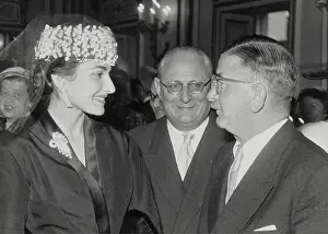 Figl: Foreign Minister Leopold Figl (right) with opera singer